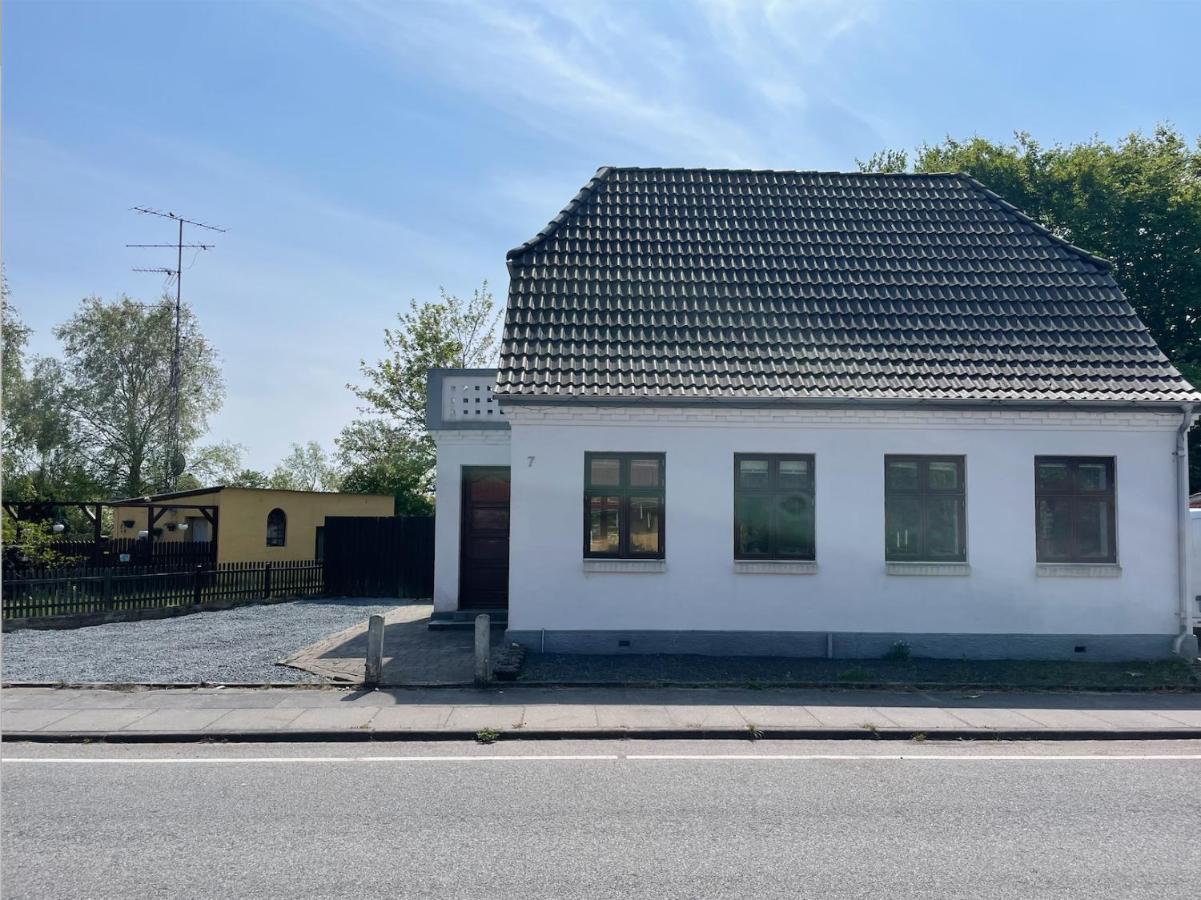 Hyggeligt Sommerhus I Jerup Bagian luar foto